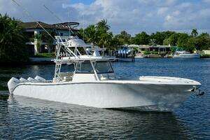 2021 Yellowfin 42 thumbnail 4