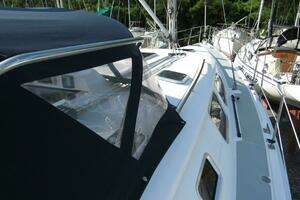 2008 Hunter 41 Deck Salon thumbnail 34