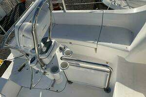 2008 Hunter 41 Deck Salon thumbnail 37