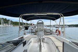 2008 Hunter 41 Deck Salon thumbnail 3
