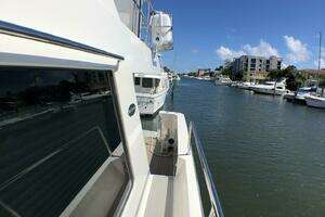 2008 Pacific Mariner 85 Motoryacht thumbnail 23