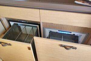 BLUE 50ft Beneteau Yacht For Sale