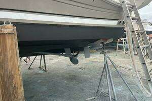 2005 Sea Ray 420 Sundancer thumbnail 24