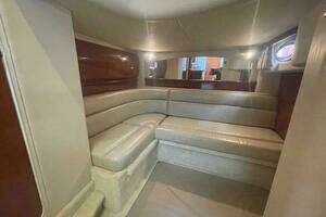 2005 Sea Ray 420 Sundancer thumbnail 12
