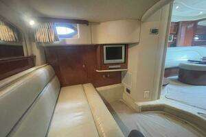 2005 Sea Ray 420 Sundancer thumbnail 13