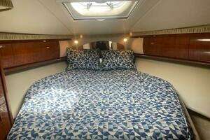 2005 Sea Ray 420 Sundancer thumbnail 7