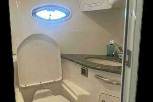 2005 Sea Ray 420 Sundancer thumbnail 23