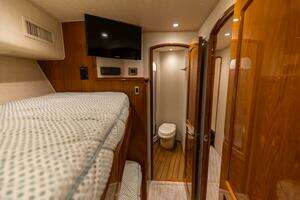 2017 Viking 66 Convertible thumbnail 29