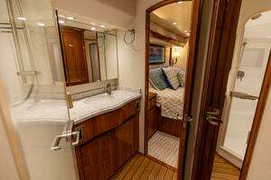 2017 Viking 66 Convertible thumbnail 21