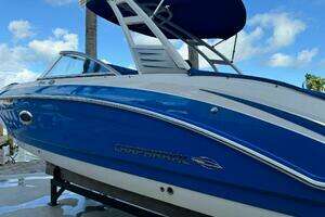 2017 Chaparral 250 Suncoast thumbnail 2