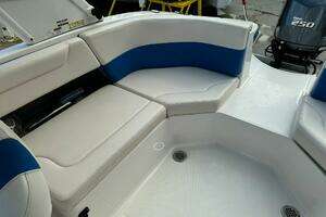 2017 Chaparral 250 Suncoast thumbnail 21