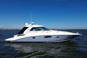 Wine Down 2012 Sea Ray 450 Sundancer Yacht For Sale in Seabrook TX
