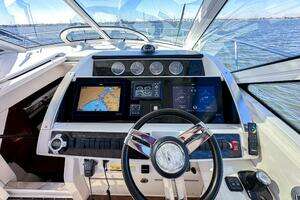 Wine Down 2012 Sea Ray 450 Sundancer Yacht For Sale in Seabrook TX
