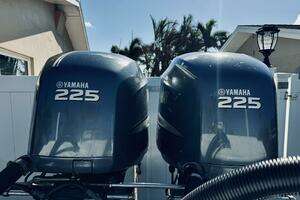 30ft Wellcraft Yacht For Sale