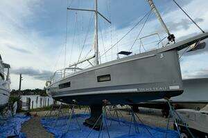 2019 Beneteau Oceanis 46.1 thumbnail 3
