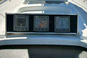 2000 C&C 110 thumbnail 12