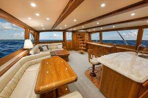 2016 Merritt 86' Enclosed Flybridge thumbnail 41