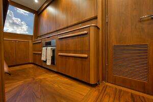 2016 Merritt 86' Enclosed Flybridge thumbnail 44