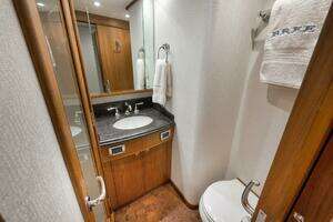 2016 Merritt 86' Enclosed Flybridge thumbnail 53