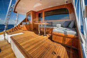 2016 Merritt 86' Enclosed Flybridge thumbnail 15