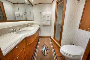 2016 Merritt 86' Enclosed Flybridge thumbnail 50