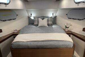 2027 Outback Yachts 50 thumbnail 13