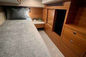 2027 Outback Yachts 50 thumbnail 16