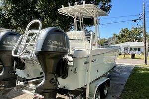 23ft World Cat Yacht For Sale