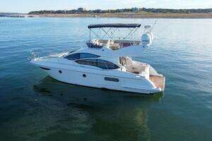 2013 Azimut 40 Flybridge thumbnail 9