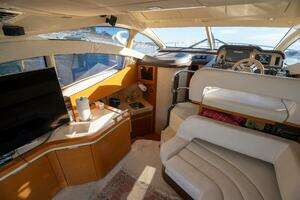 2013 Azimut 40 Flybridge thumbnail 26