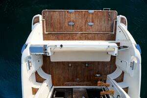 2013 Azimut 40 Flybridge thumbnail 63