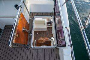 2013 Azimut 40 Flybridge thumbnail 68