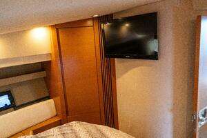 2013 Azimut 40 Flybridge thumbnail 42