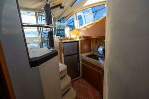 2013 Azimut 40 Flybridge thumbnail 41
