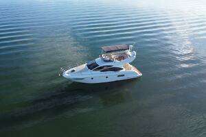 2013 Azimut 40 Flybridge thumbnail 2