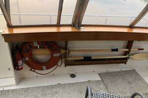 1985 Bayliner 4550 Motoryacht thumbnail 9