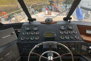 1985 Bayliner 4550 Motoryacht thumbnail 45