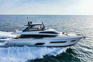 2019 Ferretti Yachts Ferretti 780 thumbnail 5