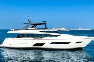 2019 Ferretti Yachts Ferretti 780 thumbnail 1