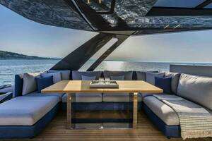 2019 Ferretti Yachts Ferretti 780 thumbnail 11