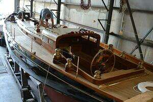 KIRAWAN 1936 Rhodes Bermuda Cutter Yacht For Sale in Portsmouth 
