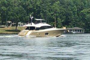 2012 Monte Carlo Yachts 76 thumbnail 40