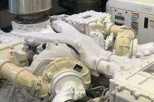 2012 Monte Carlo Yachts 76 thumbnail 38