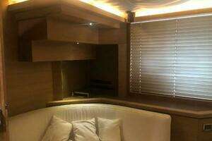 2012 Monte Carlo Yachts 76 thumbnail 24