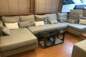 2012 Monte Carlo Yachts 76 thumbnail 31