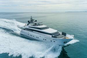 TAURO 85ft Sanlorenzo Yacht For Sale