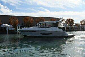 SEA ABOUT A GIRL 2023 Regal 38 Sport Coupe Yacht For Sale in Harrison Township MI