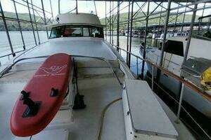 1976 Bertram Flybridge MY thumbnail 47