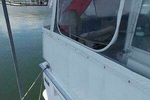 1976 Bertram Flybridge MY thumbnail 54