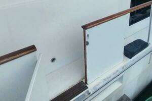 1976 Bertram Flybridge MY thumbnail 4